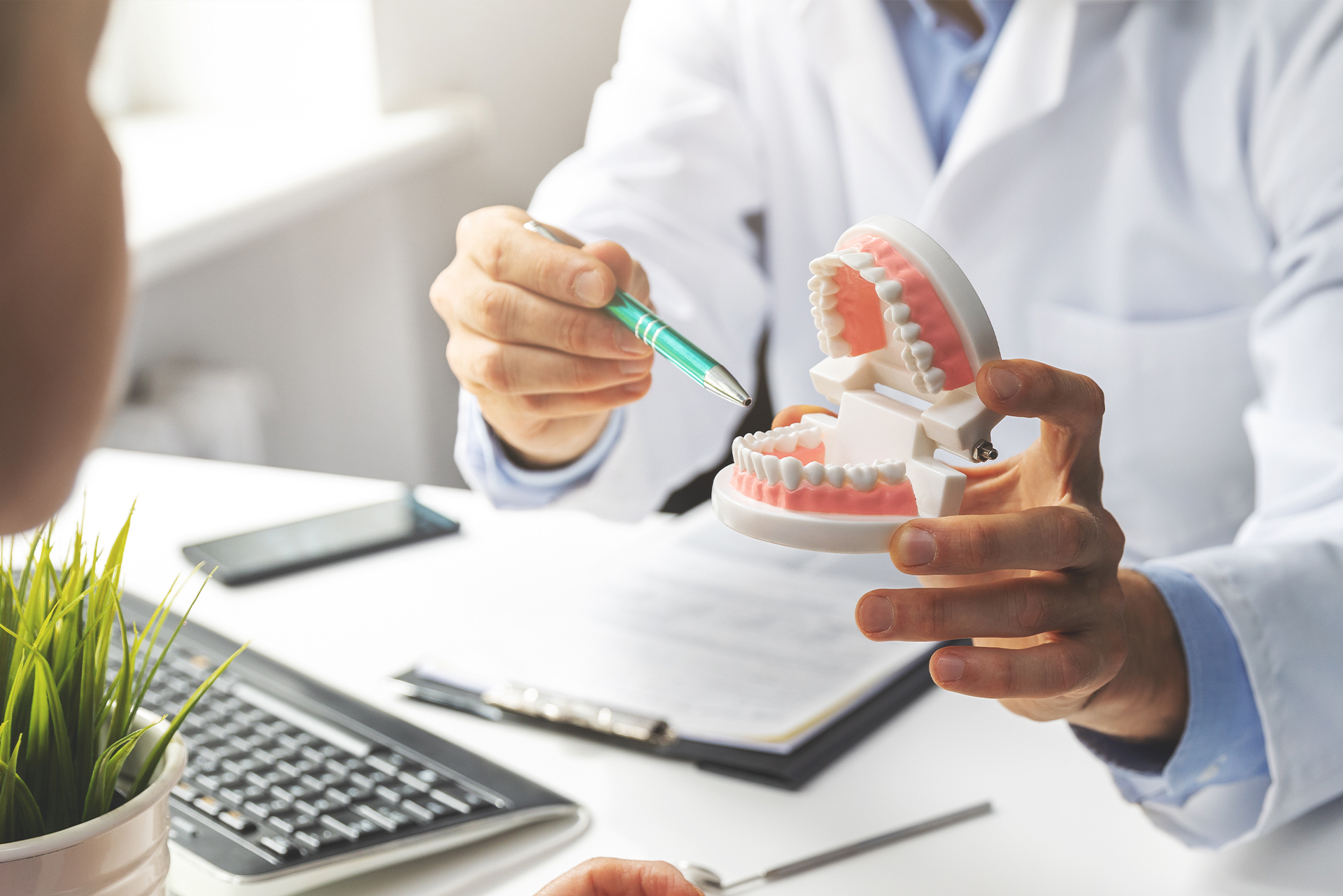  html    head  title 500 Internal Server Error  title   head    body    center  h1 500 Internal Server Error  h1   center    hr  center nginx 1.29.3  center     body     html 